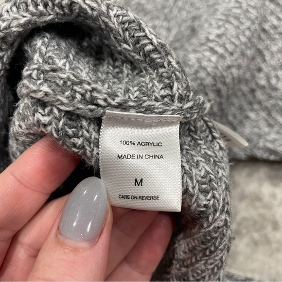 New York & Company Grey 3/4 Sleeve Sweater - Picture 4 of 7